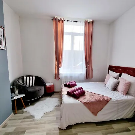 Oasis Citadine Terrasse Intime Jardin Privatif En Plein Centre 70m2 * Cambrai